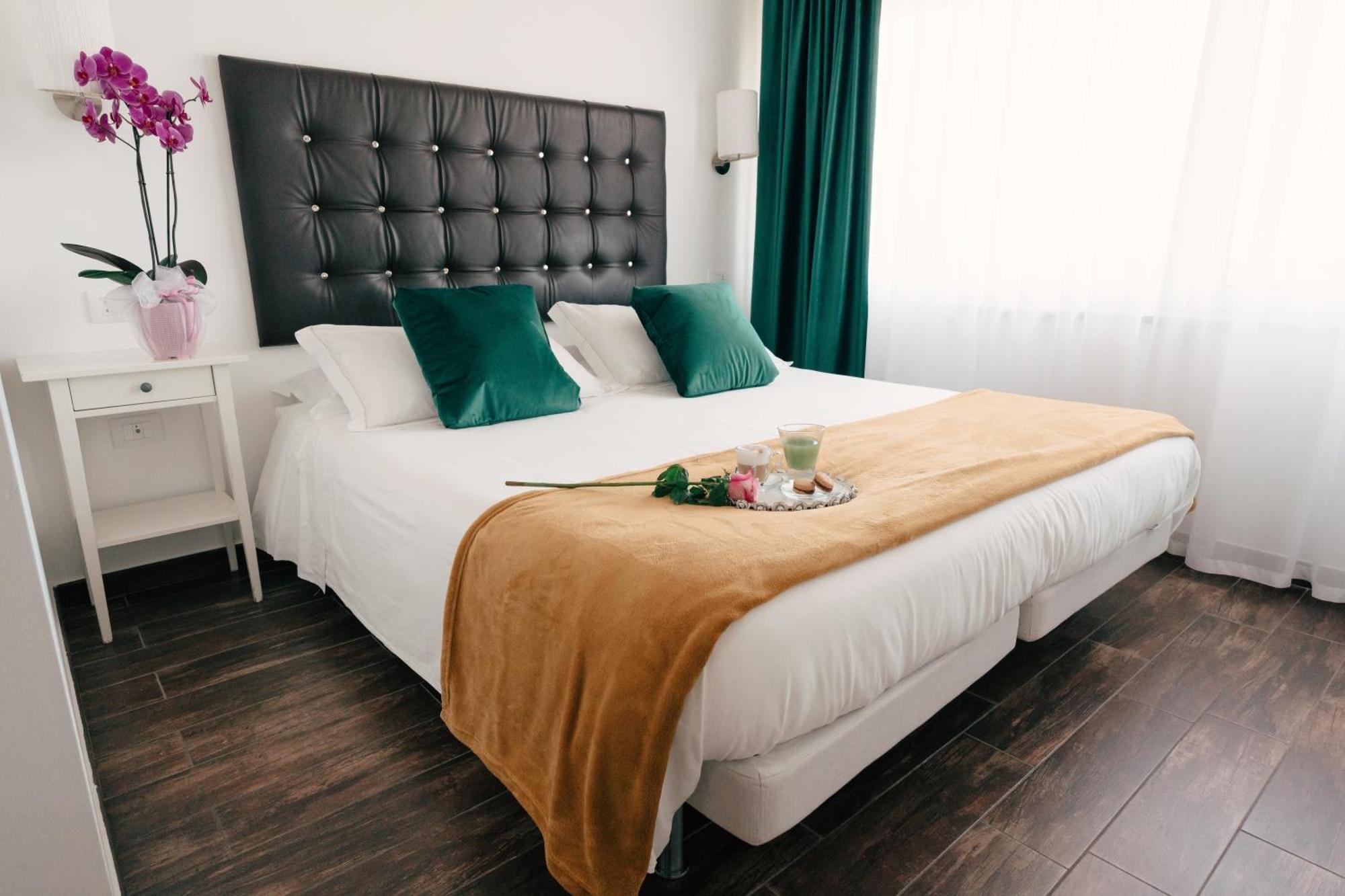 Bed and Breakfast Zyra Garden Club Акуавива-делле-Фонти Экстерьер фото